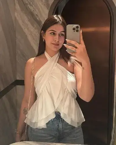 Escorts In Jaisinghnagar